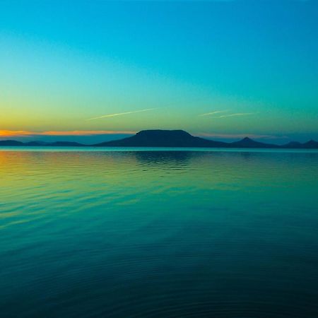 Pearl Home Balatonboglár Esterno foto